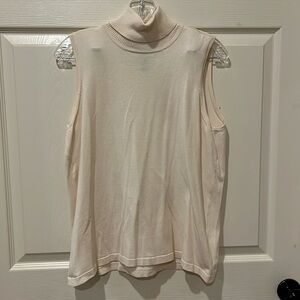 Chicos cream undershirt, size 2 🔵